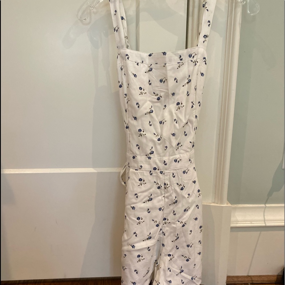 Brand new Hollister romper